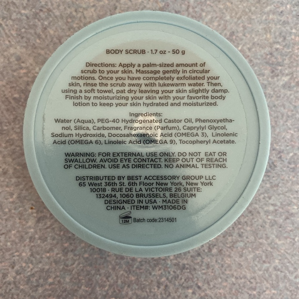 Set of 3 Body Scrubs + Bonus Nail Kit - Picture 8 of 10